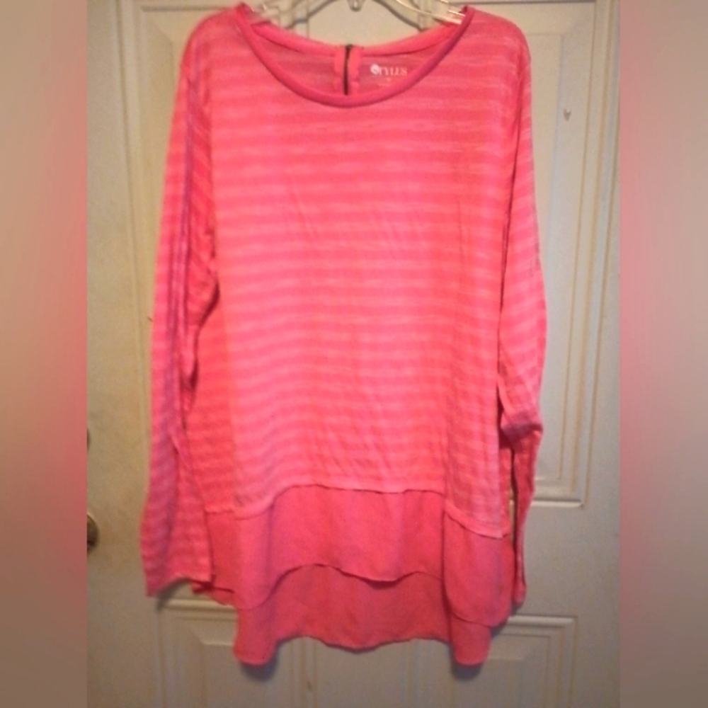 Women's Stylus Top